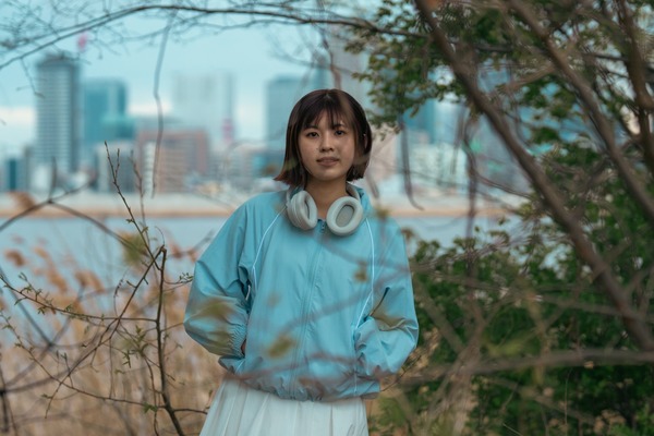 海野夕凪 ライブシーンを中心に活動中 心にまっすぐ届く歌声を響かせる