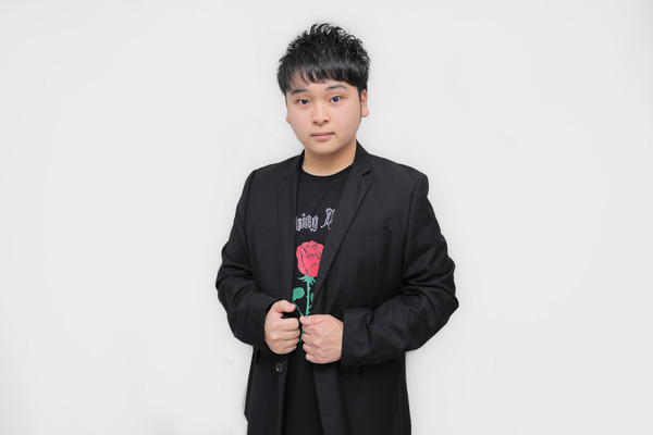 小豆澤英輝　圧倒的な歌唱力で全国の話題を集める次世代実力派シンガー