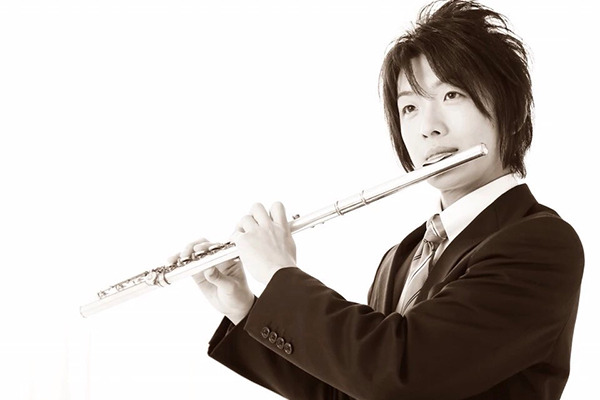 Ryota Fukae ━━ 挑戦と成長を続けながら、日本フルート演奏の第一人者へ